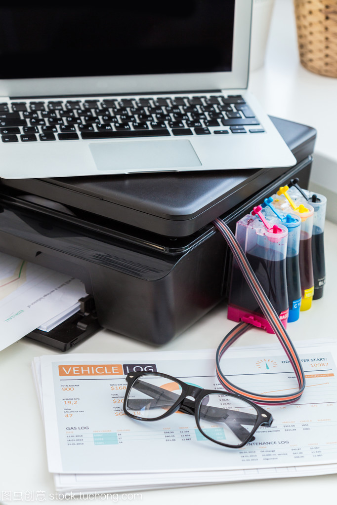 办公室用品与办公用品 细微差别与高效办公之道